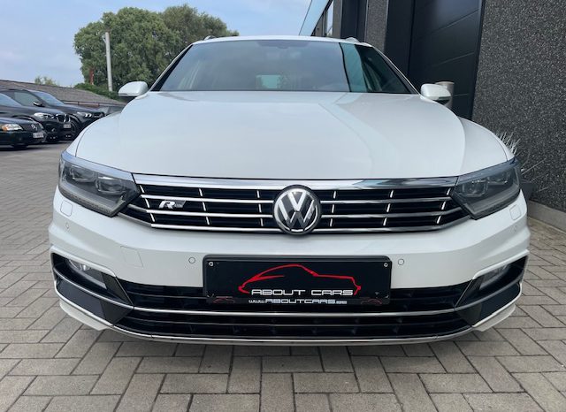 Volkswagen Passat full