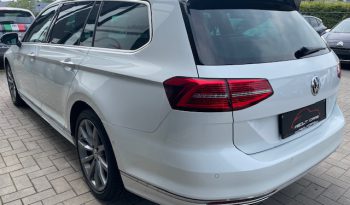 Volkswagen Passat full